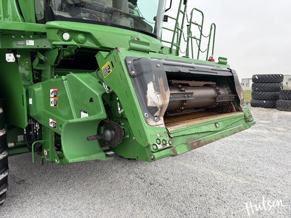 Photo of 2023 John Deere S780
