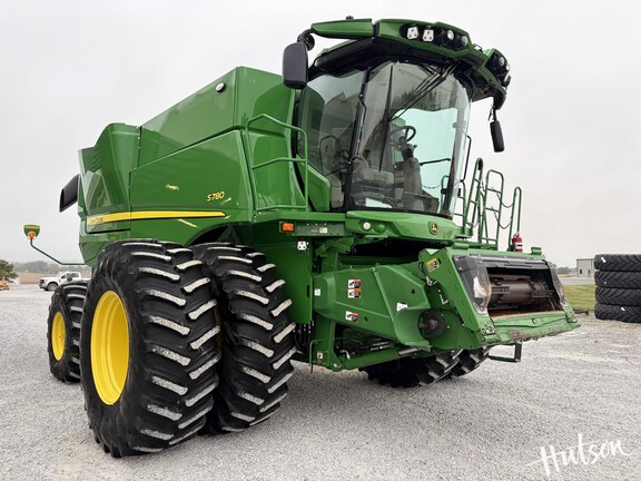 Photo of 2023 John Deere S780