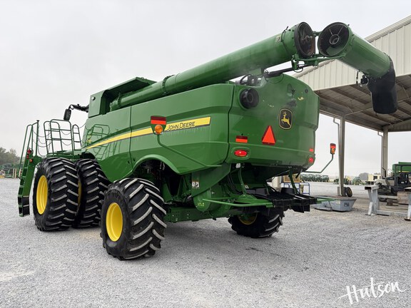 Photo of 2023 John Deere S780