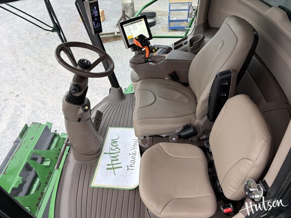 Photo of 2023 John Deere S780