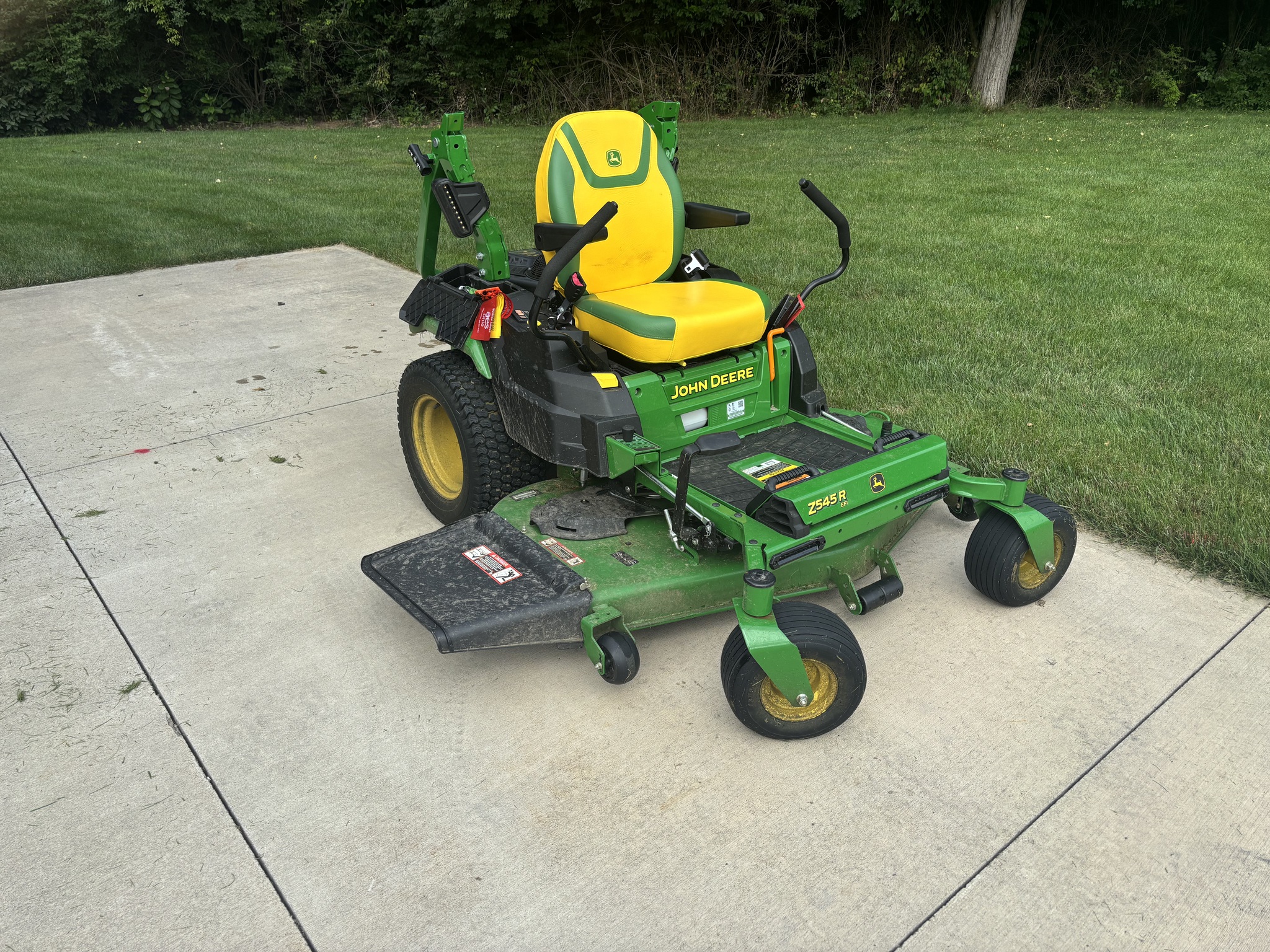 Used 2025 John Deere Z545R Zero Turn Mowers at Koenig Equipment in Tipp City, OH - PhotoXL0