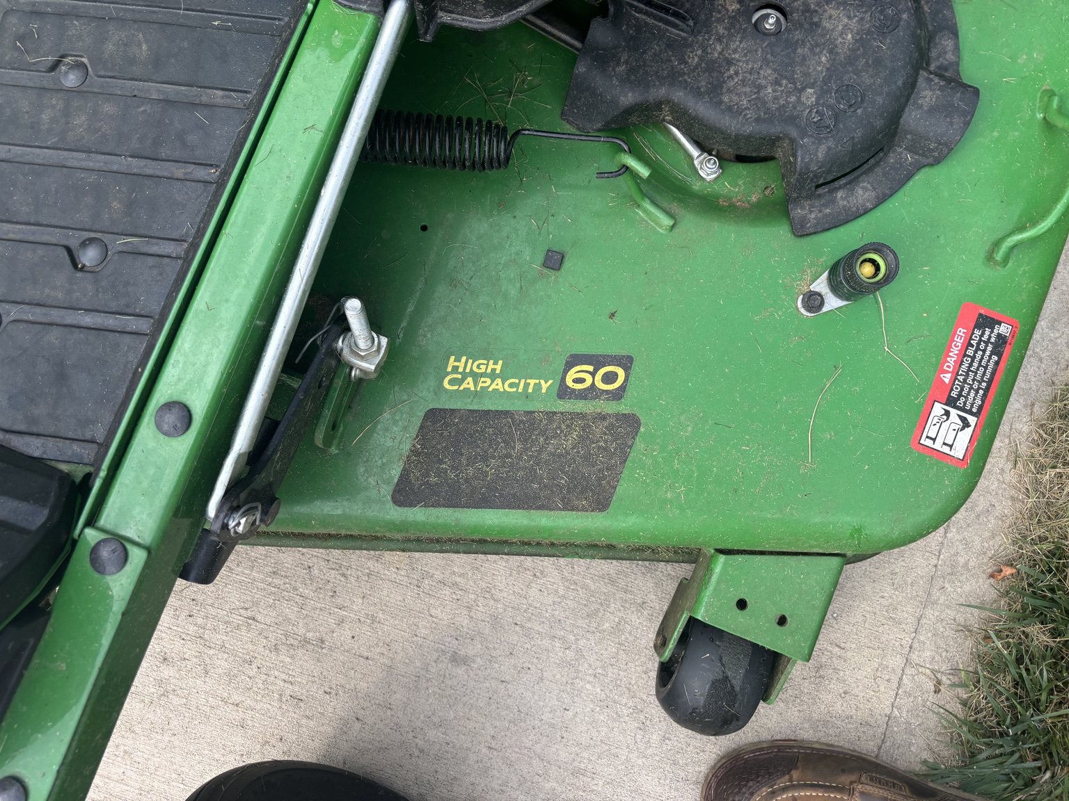 Used 2025 John Deere Z545R Zero Turn Mowers at Koenig Equipment in Tipp City, OH - PhotoXL11