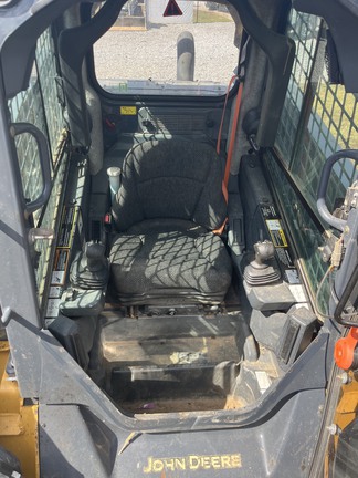 2019 John Deere 331G