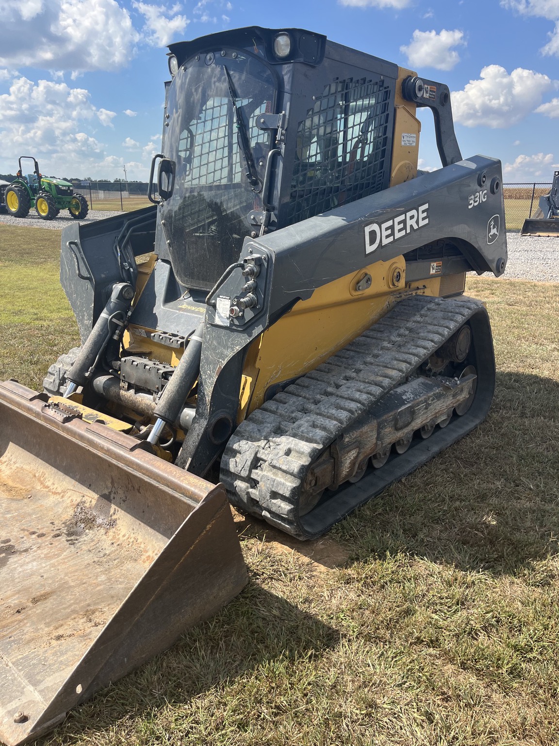 2019 John Deere 331G
