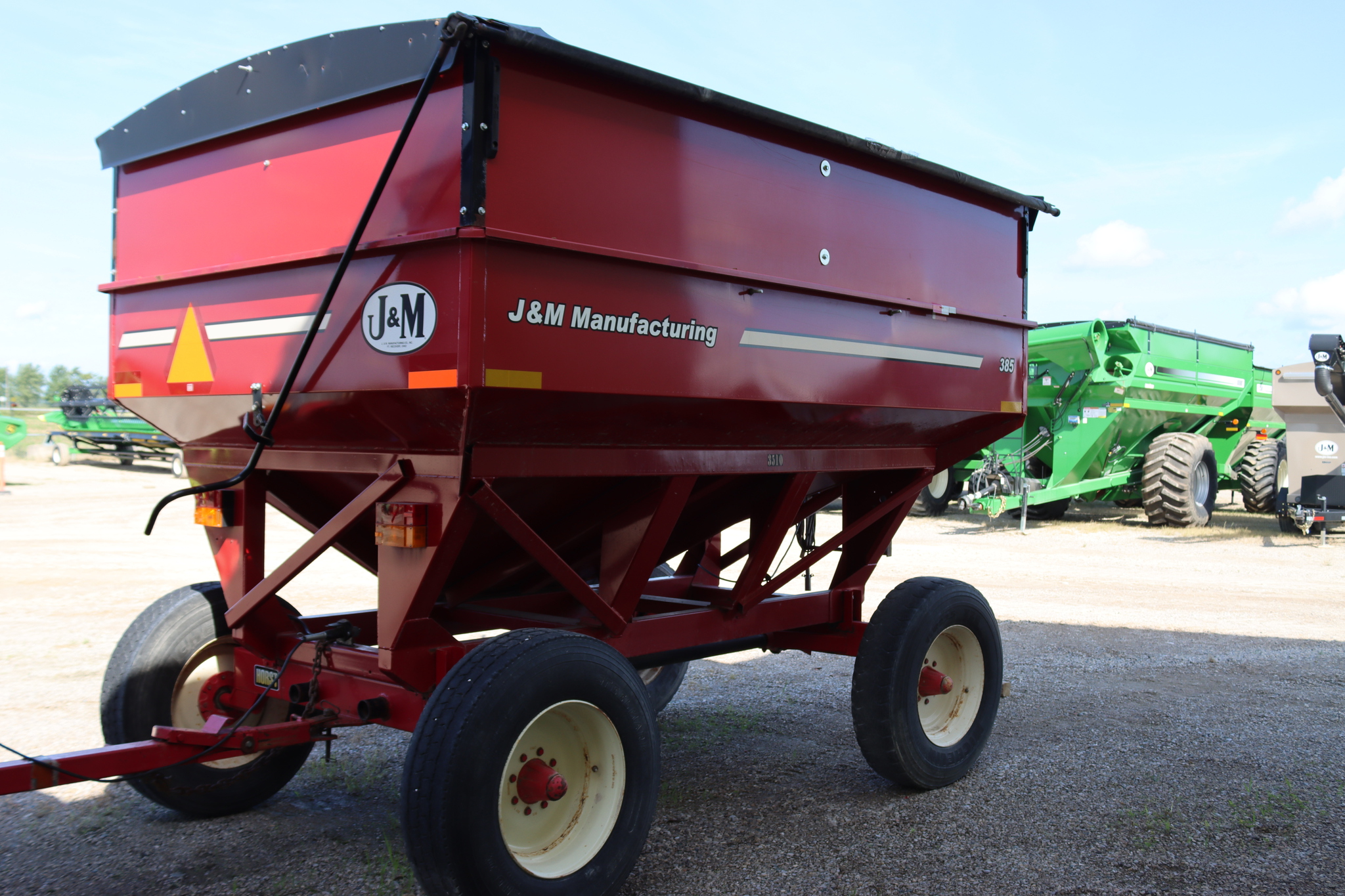 2012 J&M 385 Gravity Wagons and Boxes