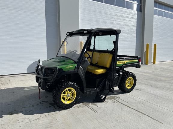 Used 2022 John Deere XUV 835M ATVs & Gators at Horizon Ag & Turf in Barrhead, AB - Photo2