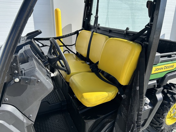 Used 2022 John Deere XUV 835M ATVs & Gators at Horizon Ag & Turf in Barrhead, AB - Photo8