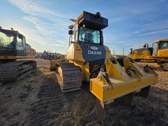 2024 John Deere 750L