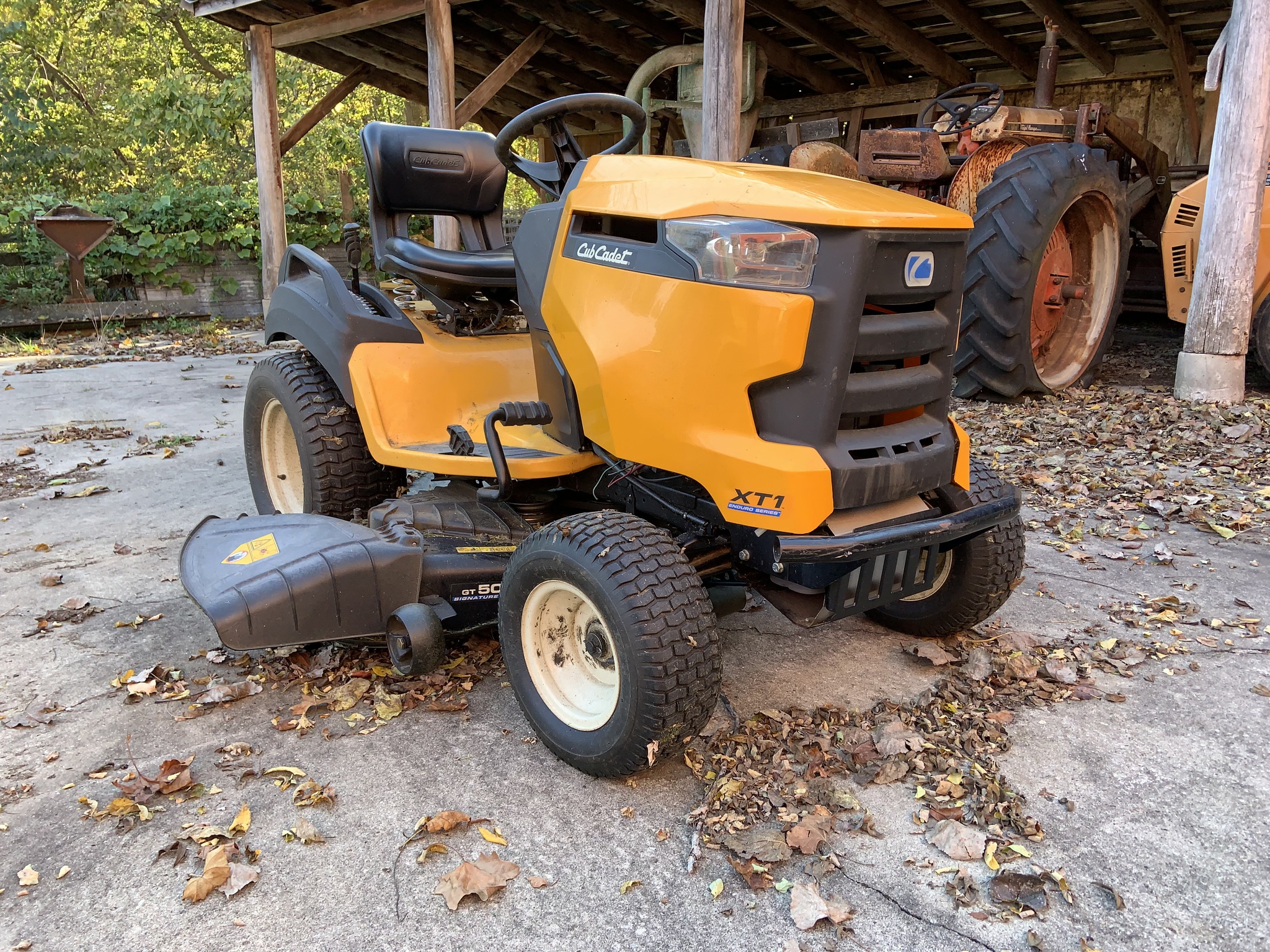 Used 2017 Cub Cadet GT50 Lawn & Garden Tractors at Koenig Equipment in Urbana, OH - PhotoXL3