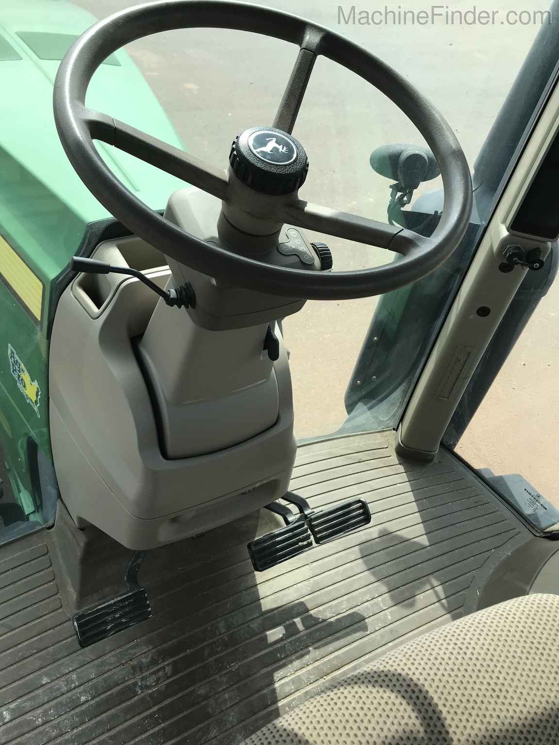 2012 John Deere 8285R Image 4