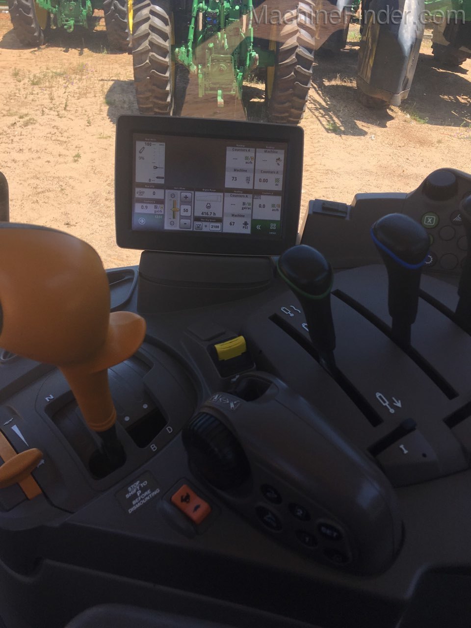 2017 John Deere 6145R Image 5