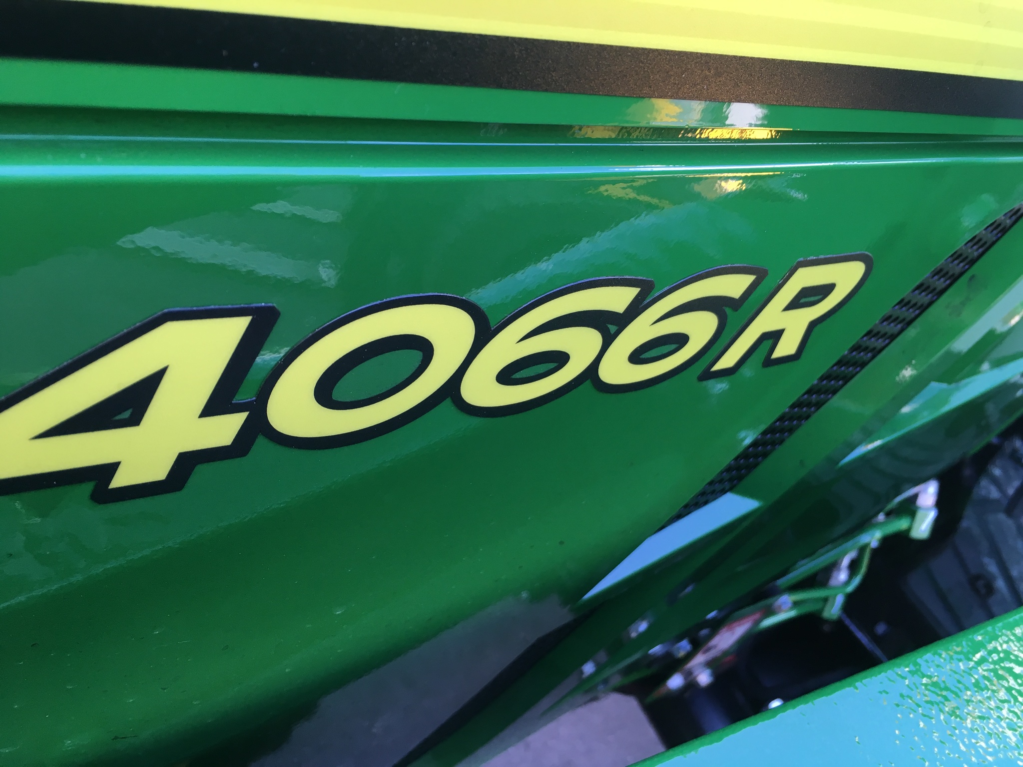 2023 John Deere 4066R Image 3