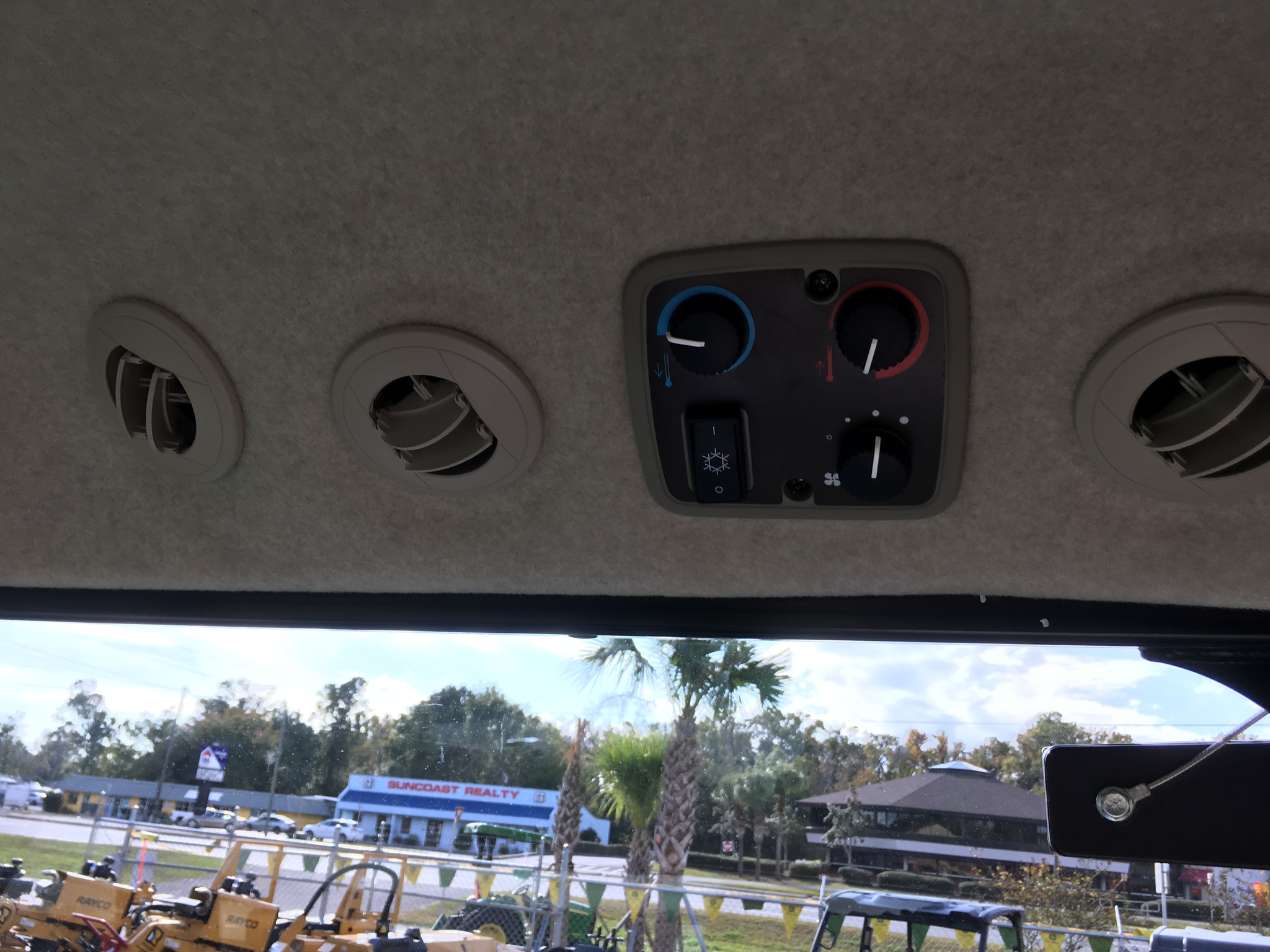 2023 John Deere 4066R Image 11