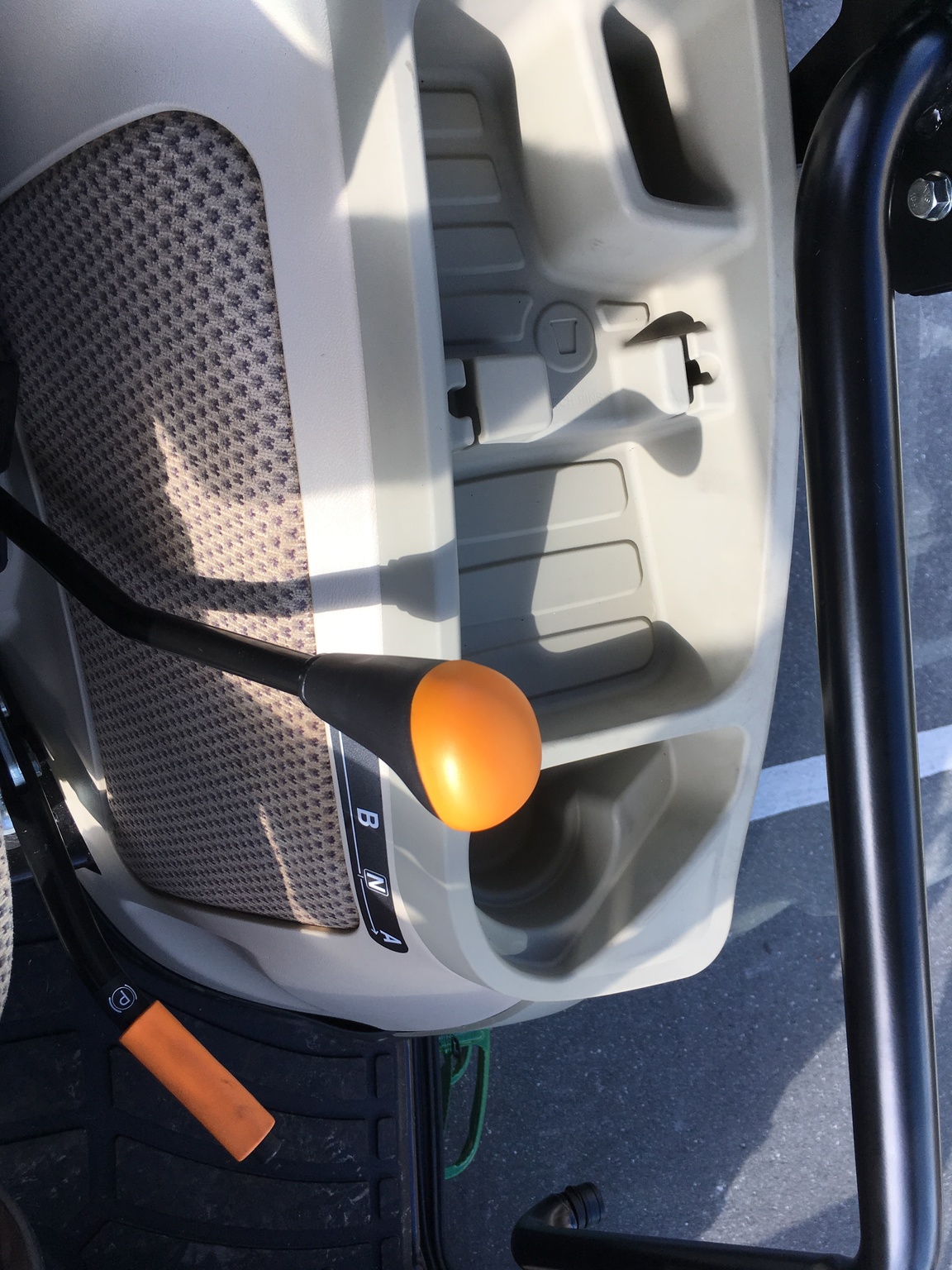 2023 John Deere 4066R Image 13