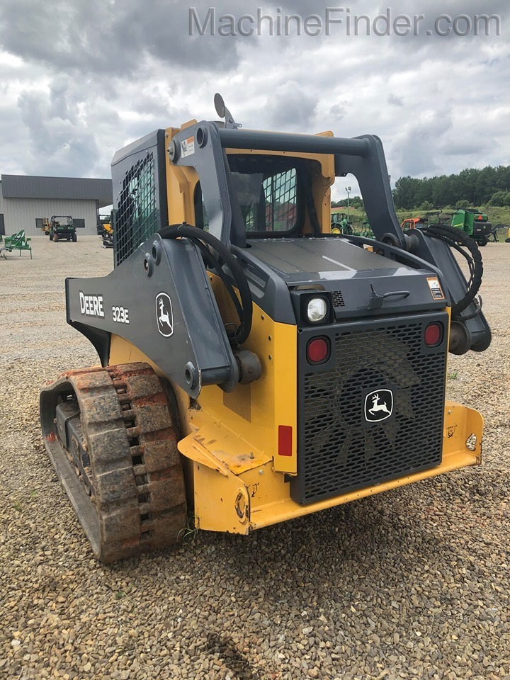 2014 John Deere 323E Image 3