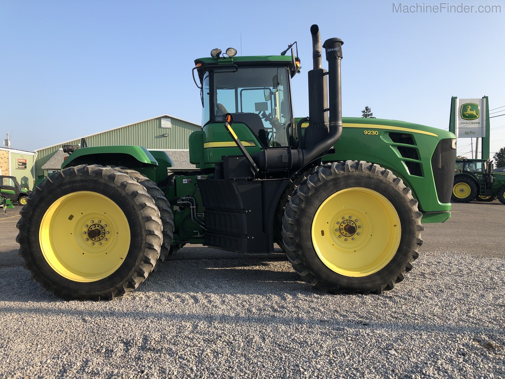 2007 John Deere 9230 Image 2