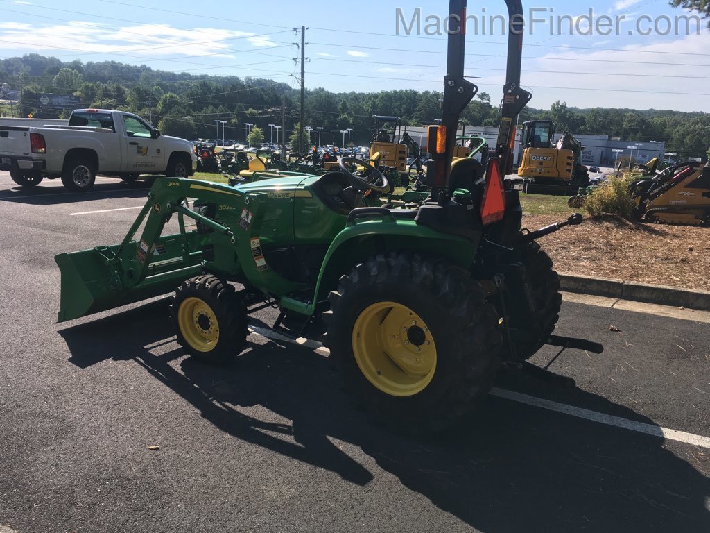 2018 John Deere 3025E Image 4