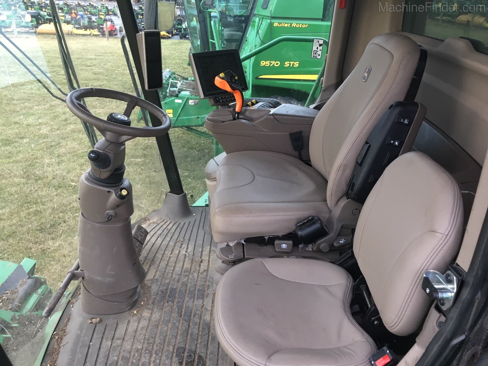2019 John Deere S780 Image 5