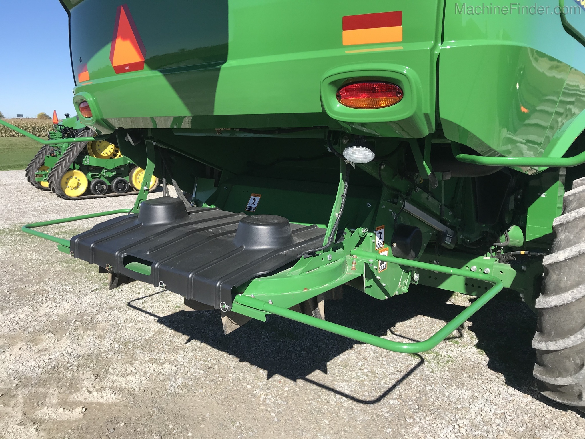 2019 John Deere S780 Image 4