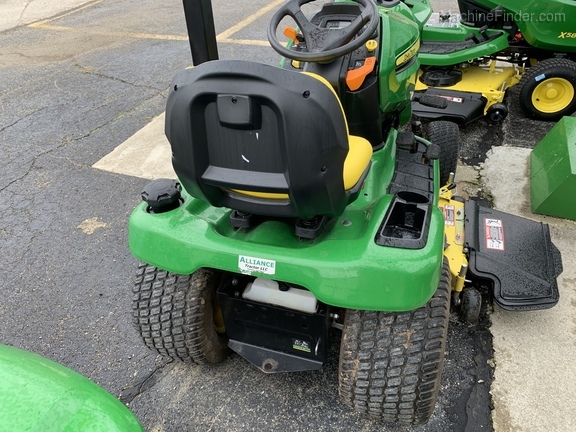 2017 John Deere X390 - Lawn & Garden Tractors - Newton, IL