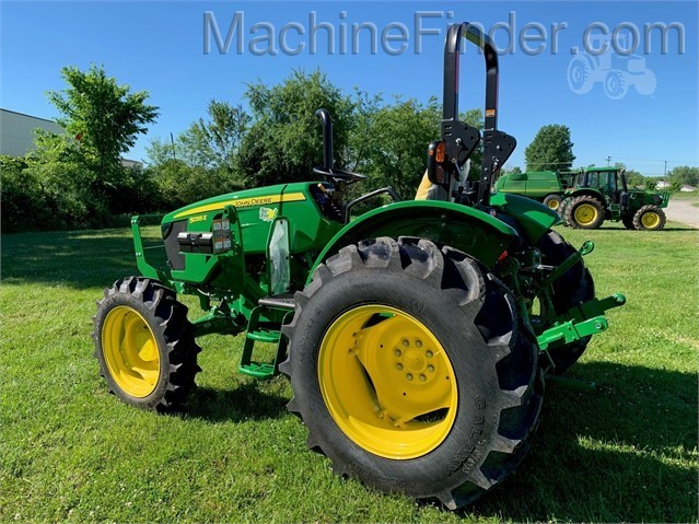 2020 John Deere 5055E Image 4