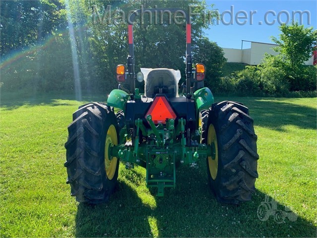 2020 John Deere 5055E Image 5
