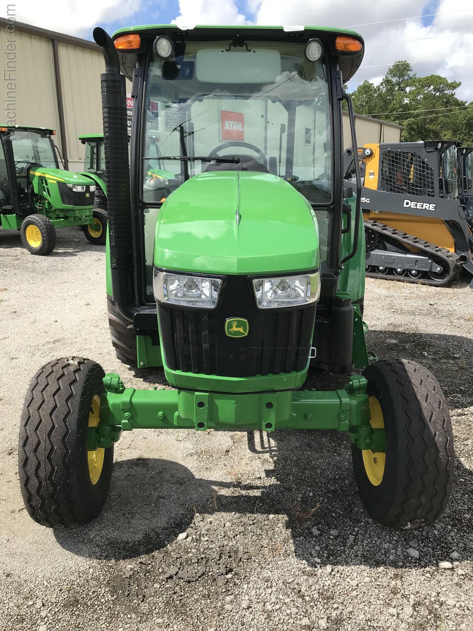 2020 John Deere 5075E Image 5