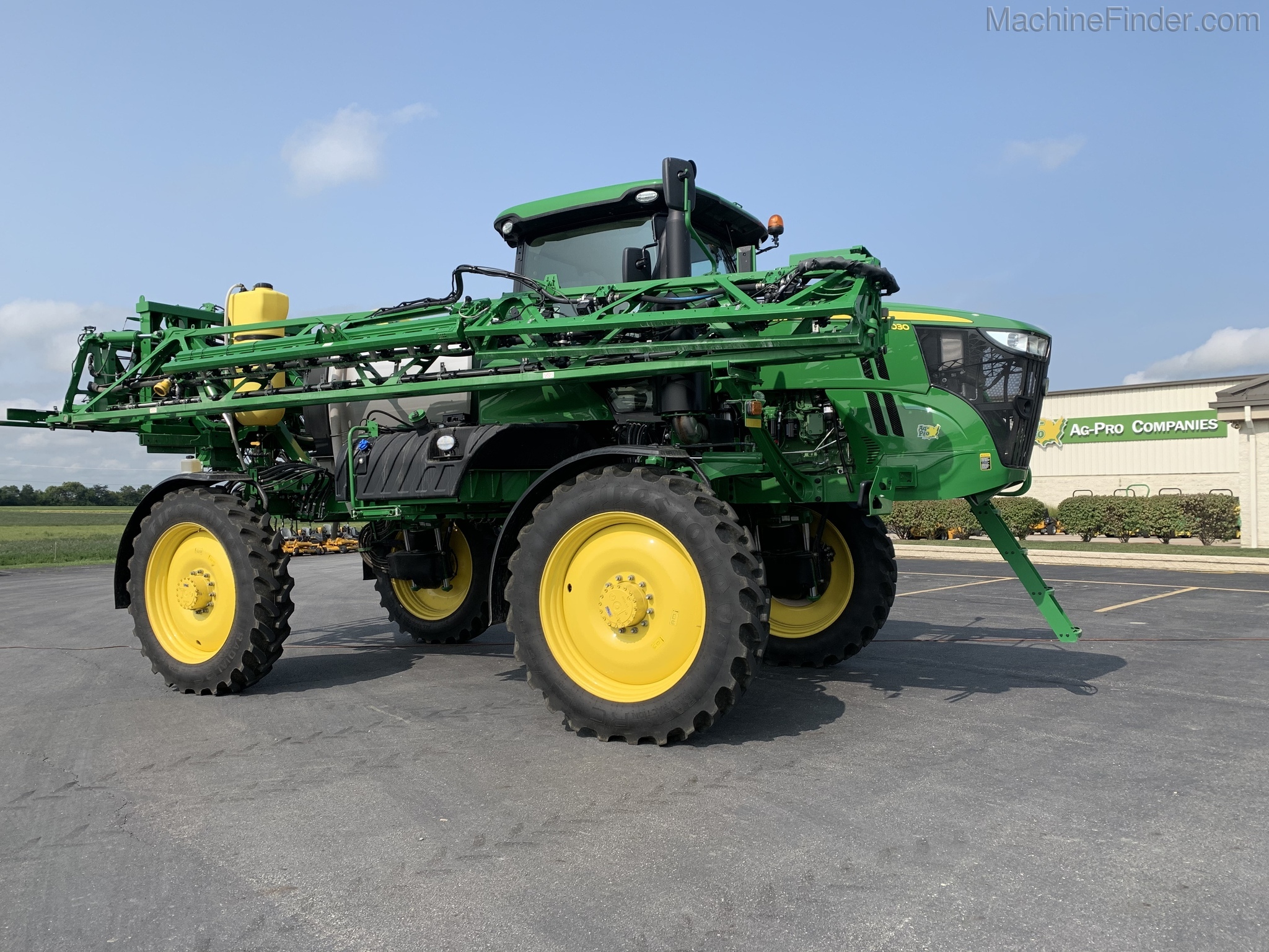 2020 John Deere R4030 Image 1