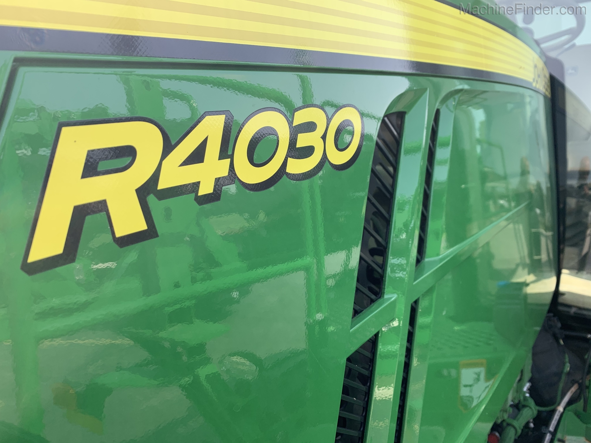 2020 John Deere R4030 Image 8