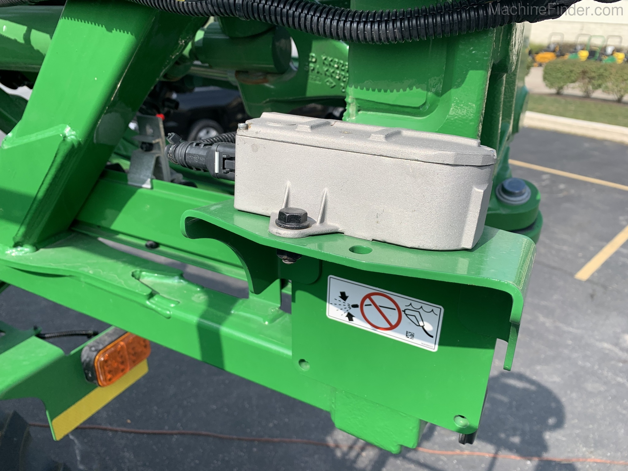 2020 John Deere R4030 Image 20