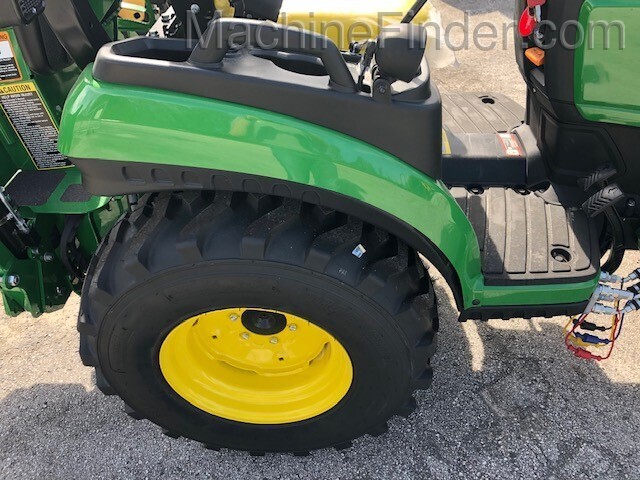 2020 John Deere 2025R TRACTOR-LOADER-BACKHOE Image 6