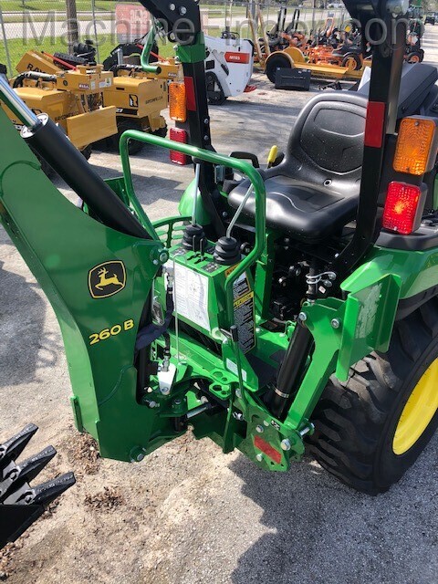 2020 John Deere 2025R TRACTOR-LOADER-BACKHOE Image 11