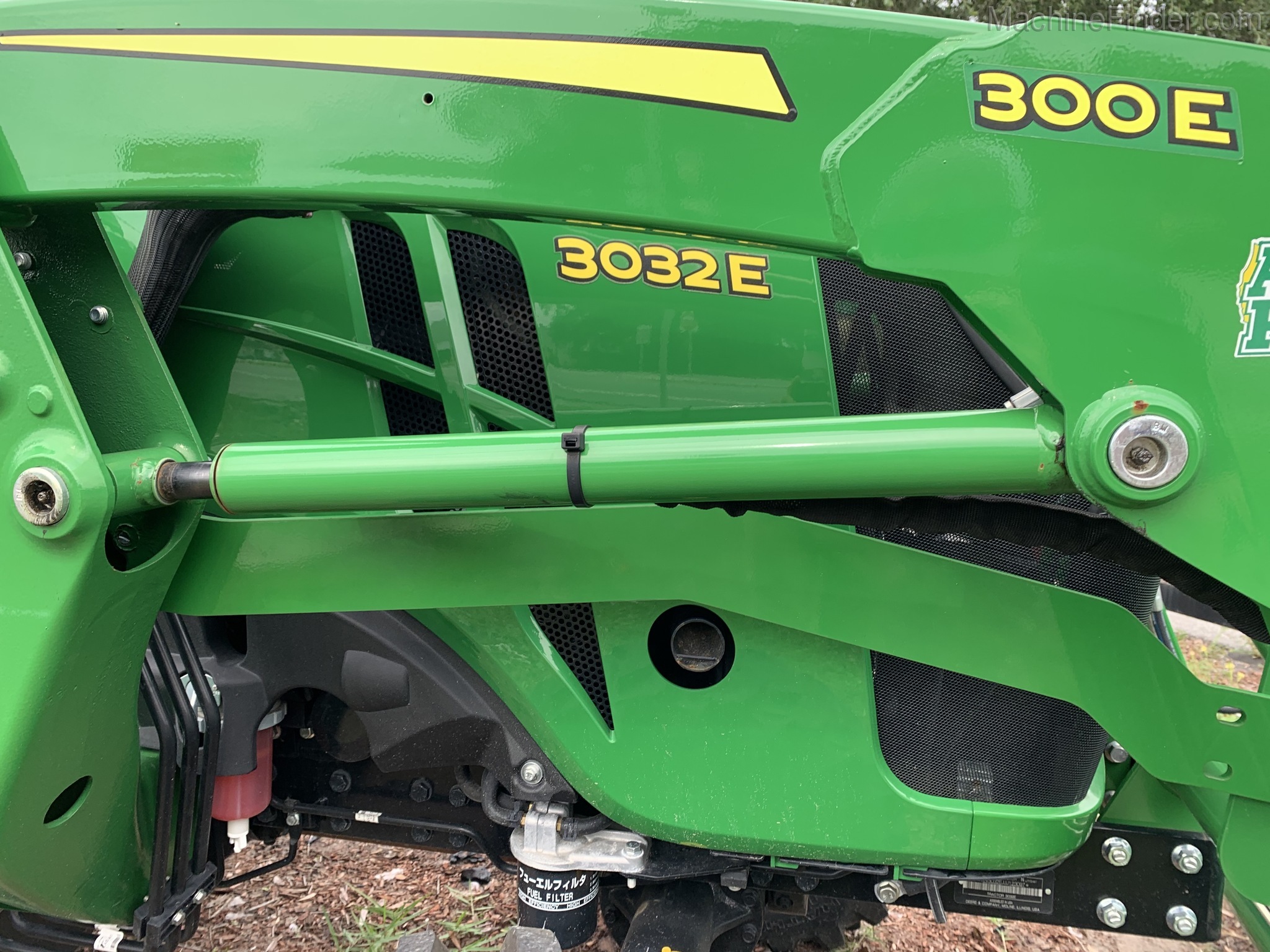 2020 John Deere 3032E Image 3