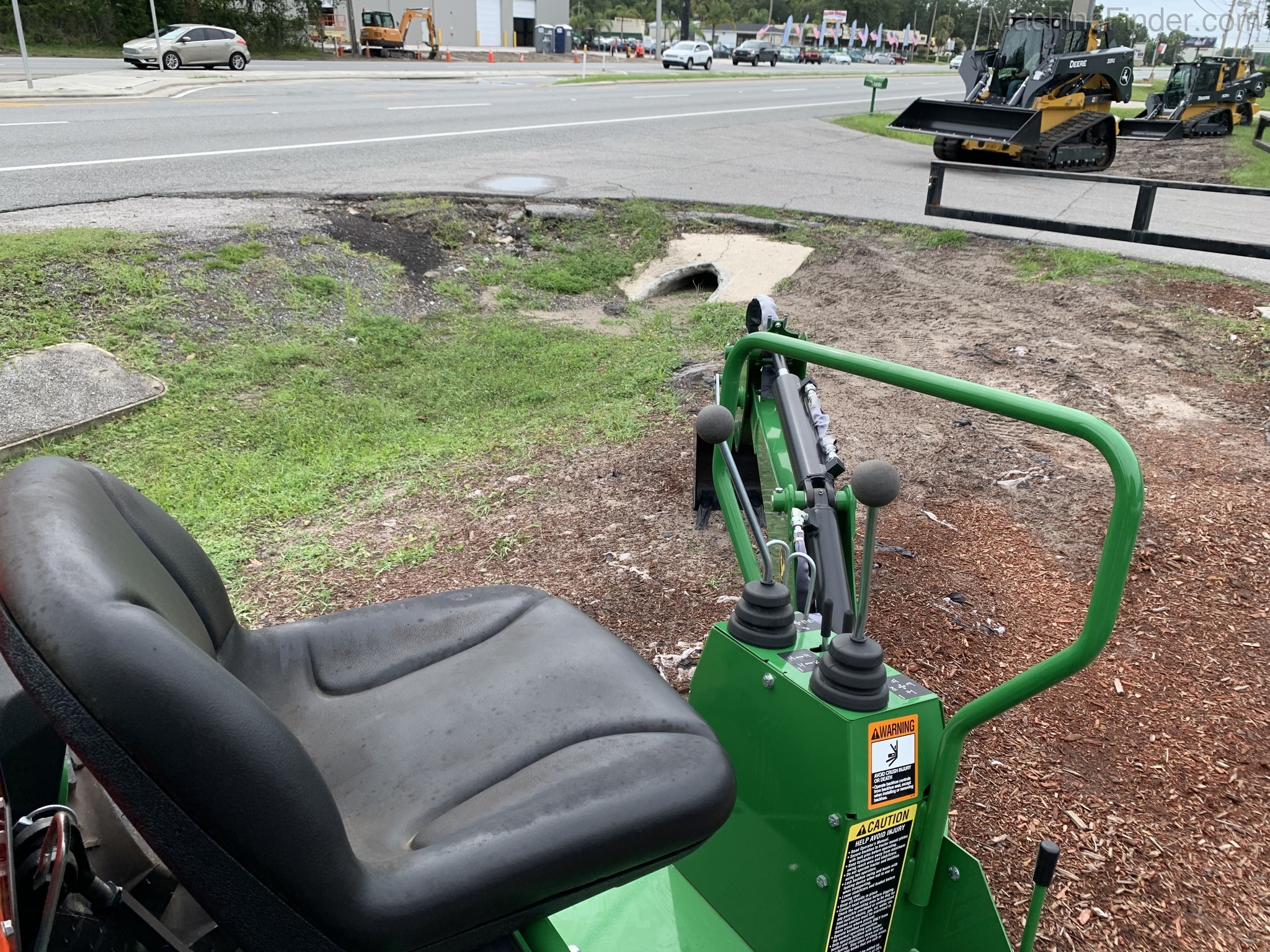 2020 John Deere 3032E Image 6