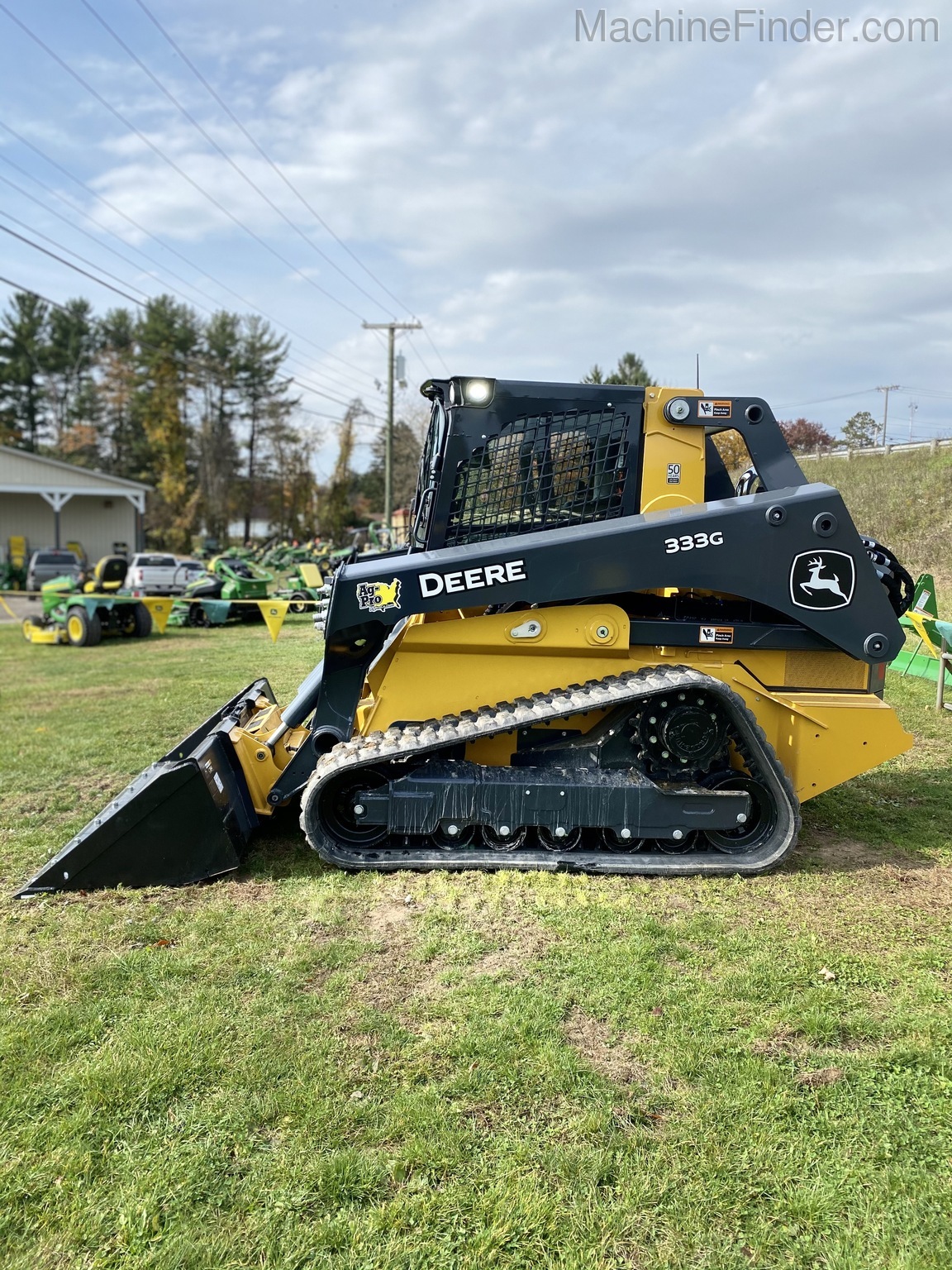2020 John Deere 333G Image 4