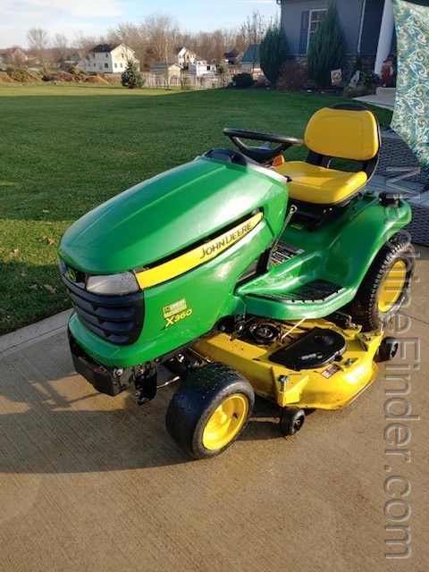 2011 John Deere X360 Image 11