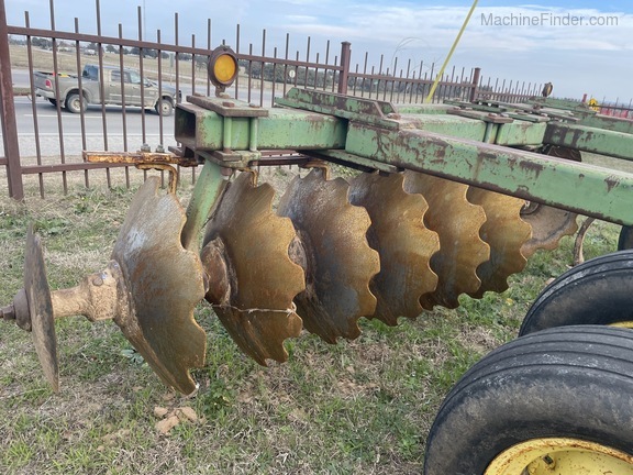 John Deere 1640 Image 5