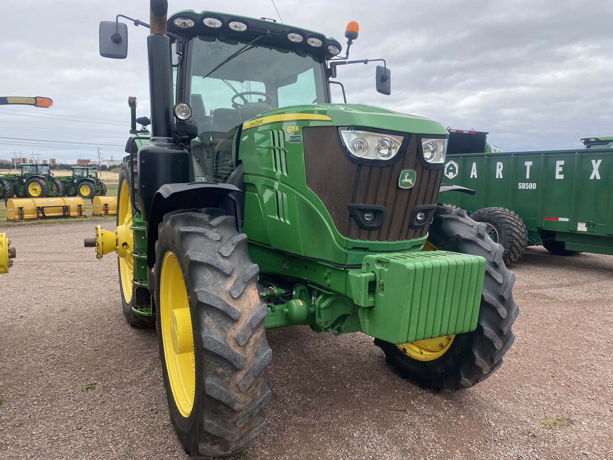 2017 John Deere 6215R Image 3