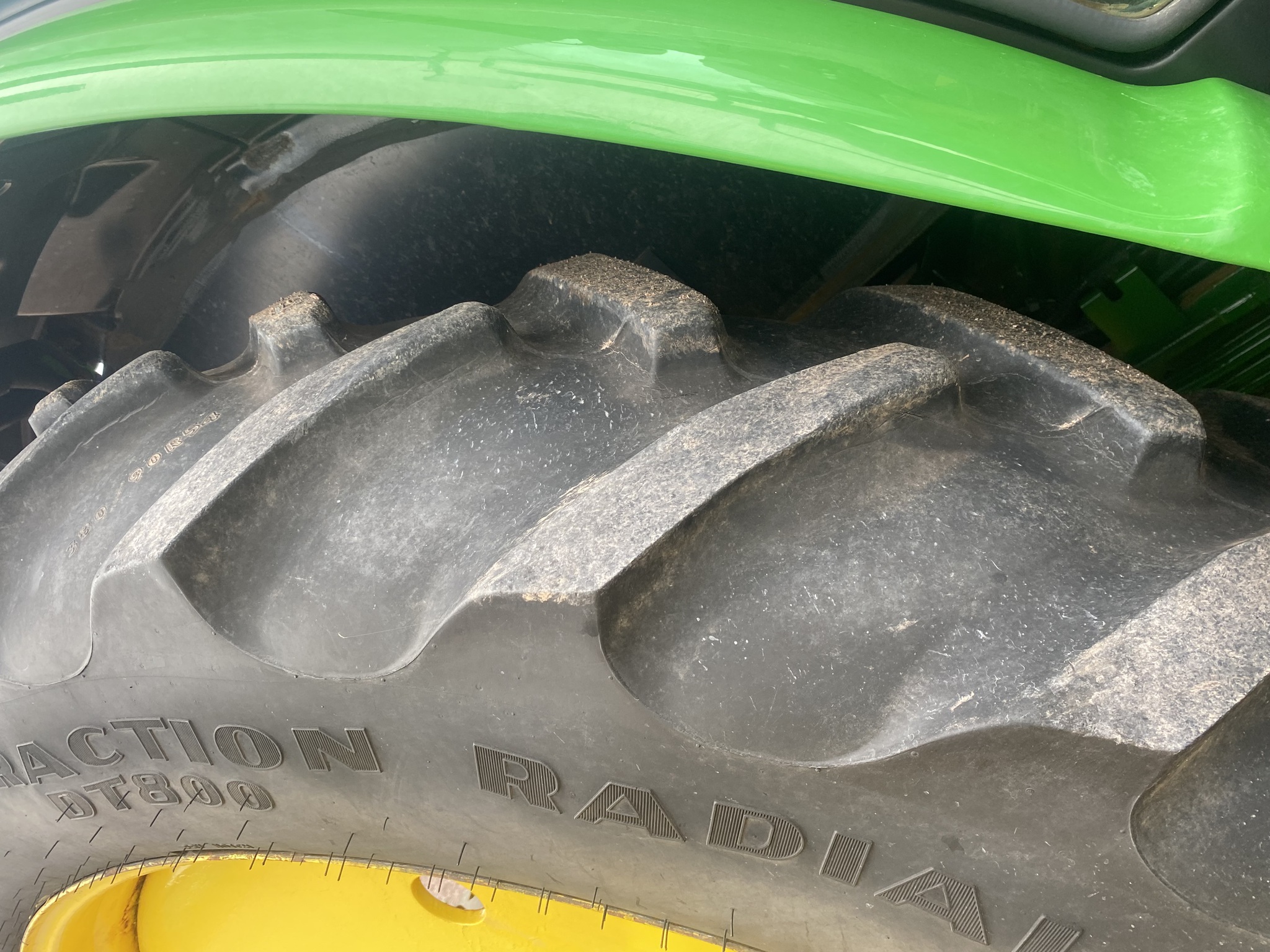 2017 John Deere 6215R Image 11