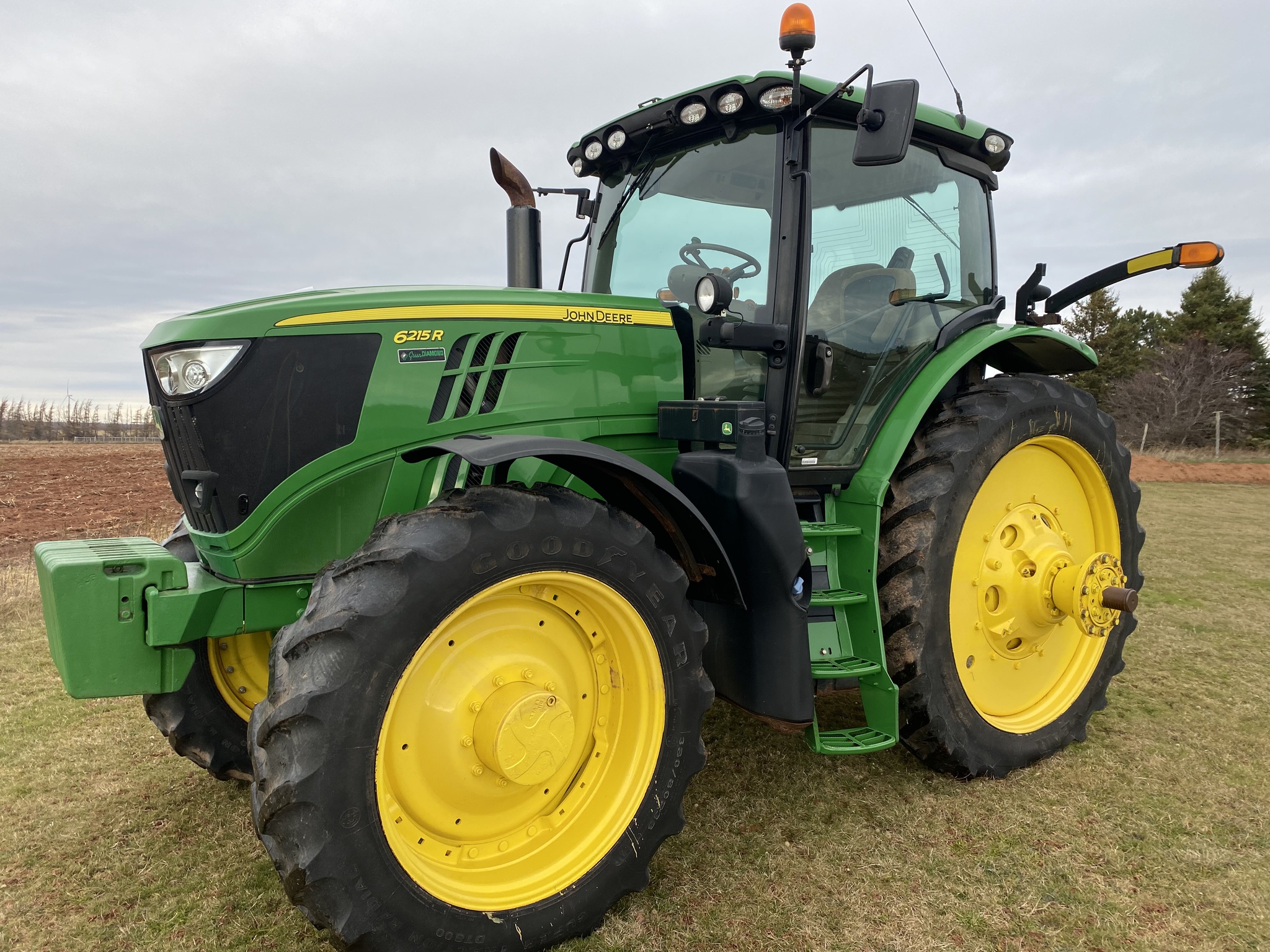 2017 John Deere 6215R Image 1