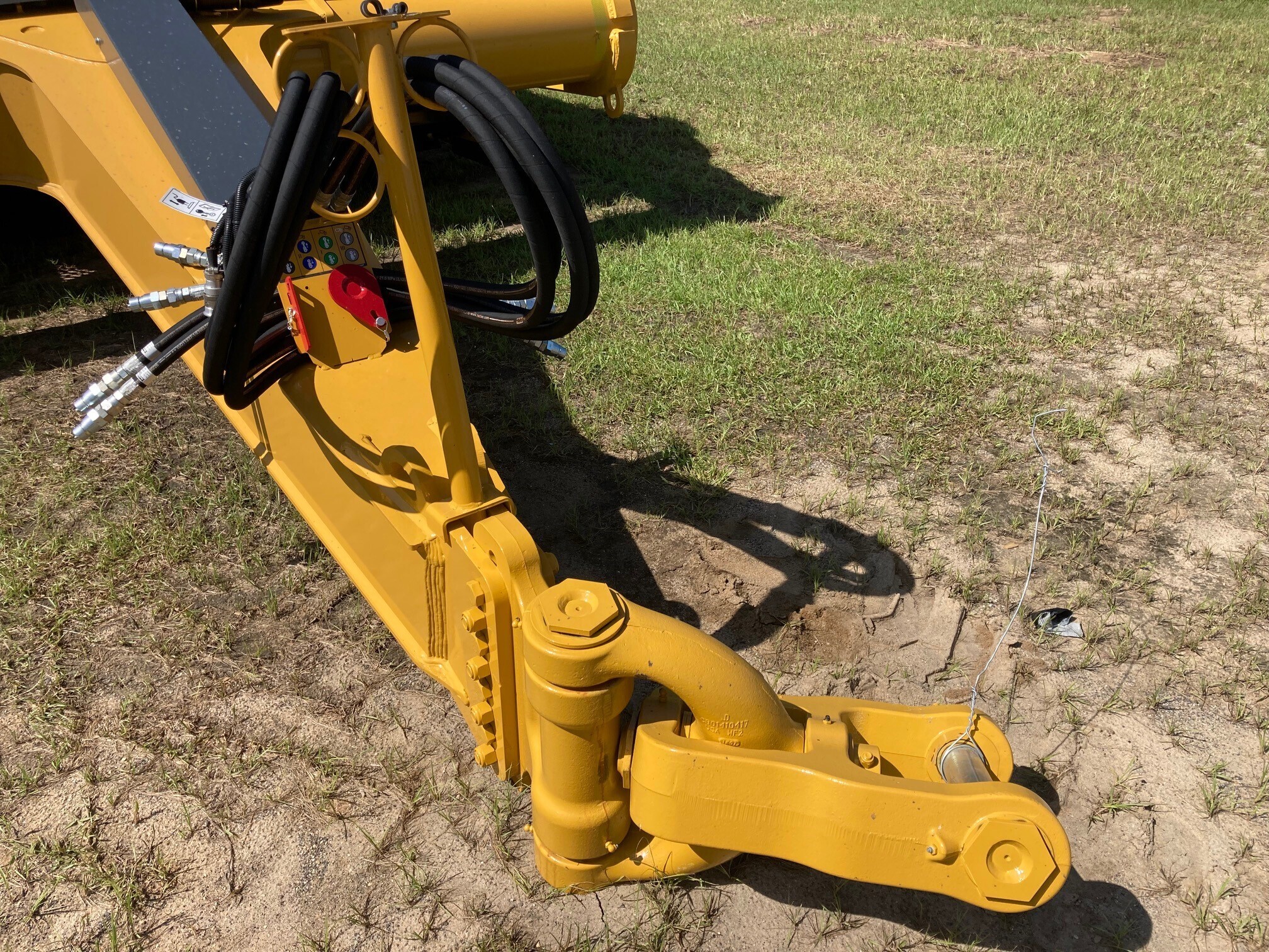 2022 John Deere 2010D E Image 5