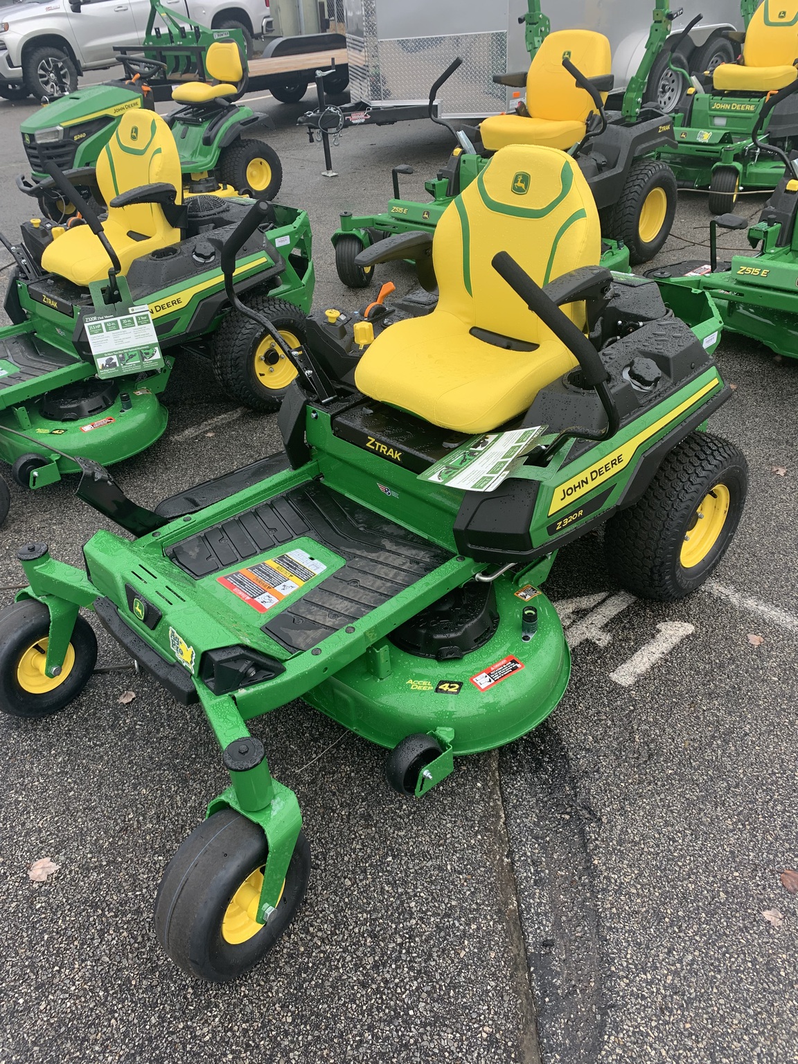 2025 John Deere z320r Image 1