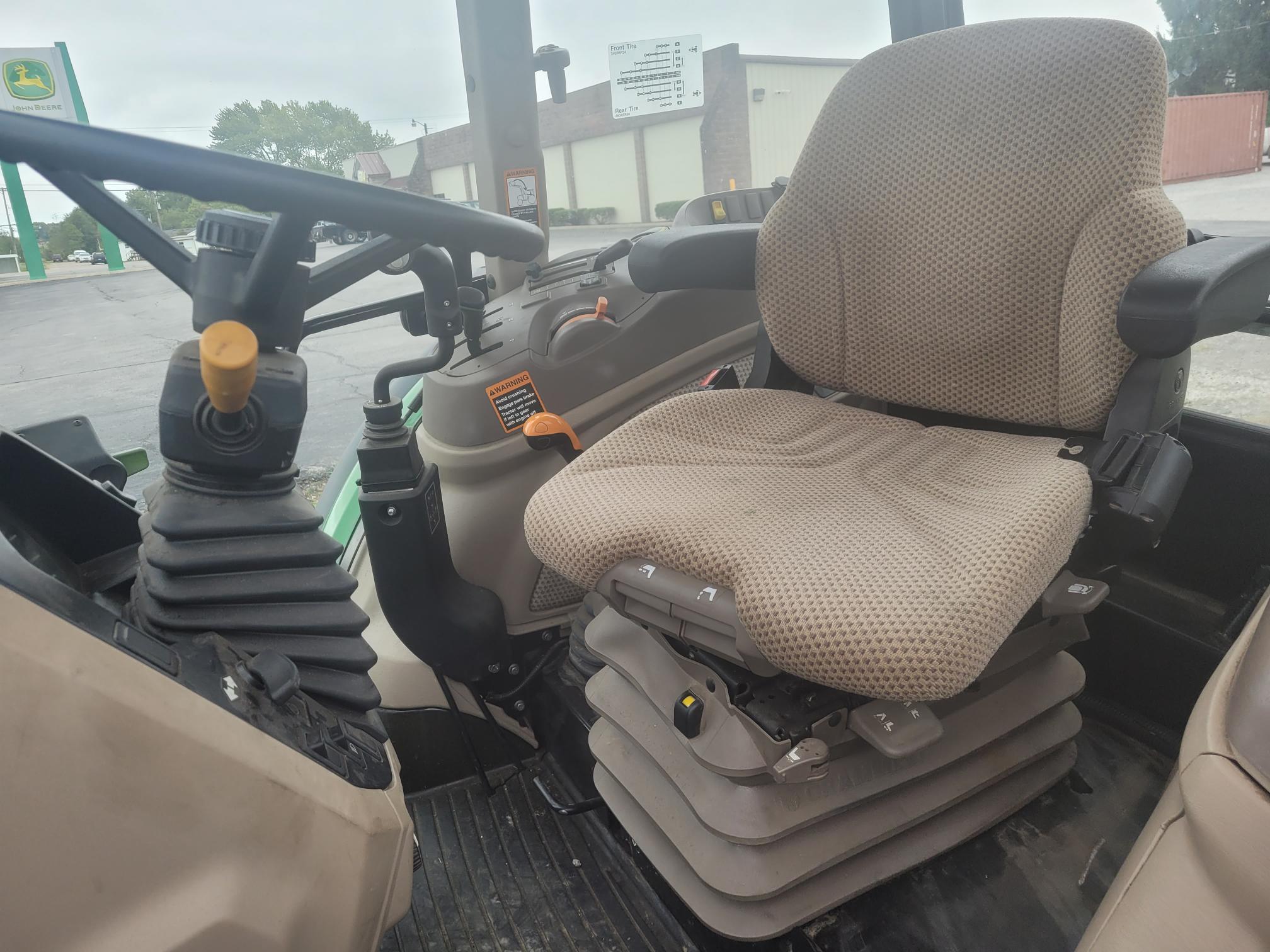 2021 John Deere 6120E Image 7
