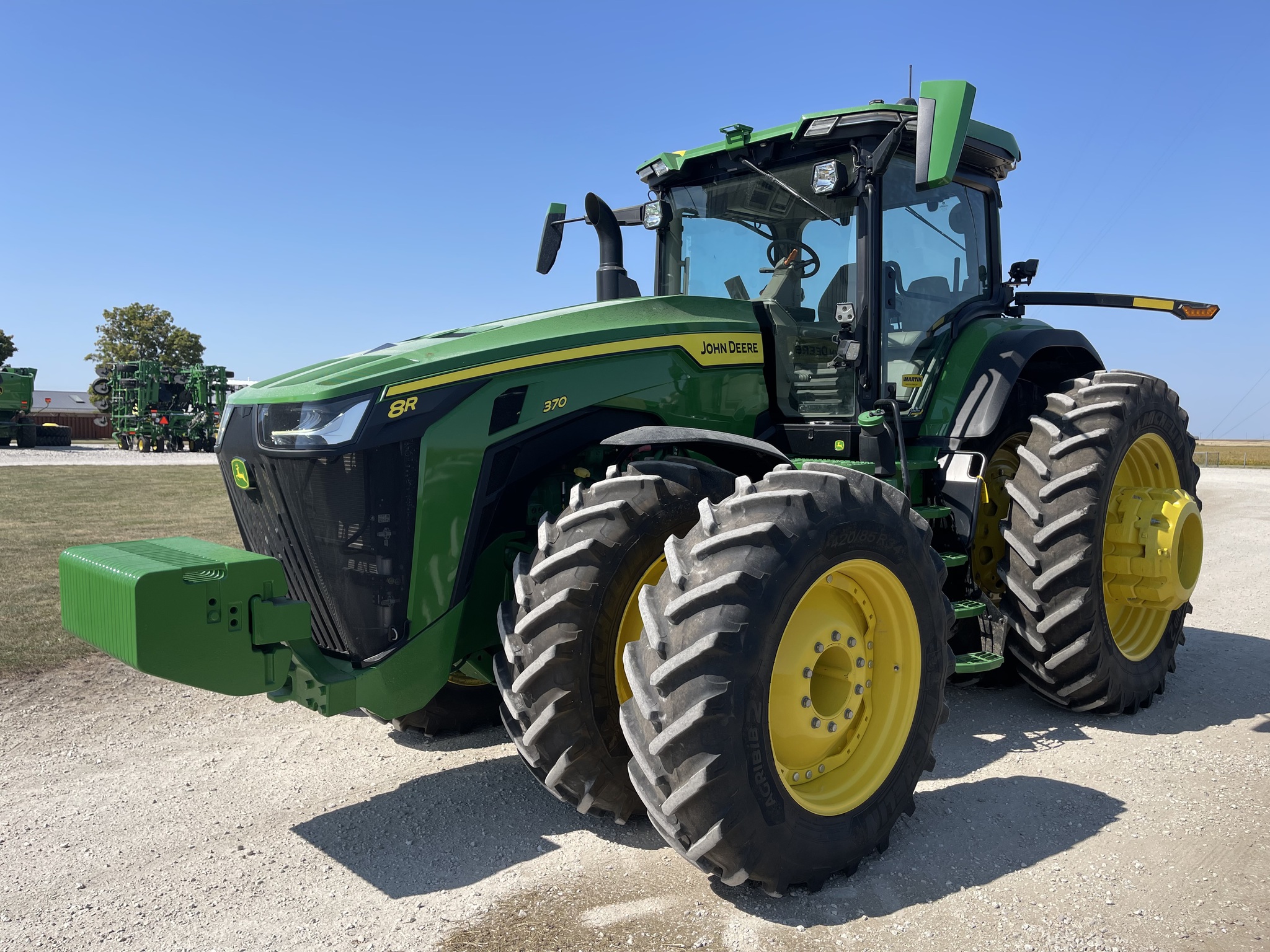  2023 John Deere 8R 370 at Heritage Tractor in Roanoke, IL