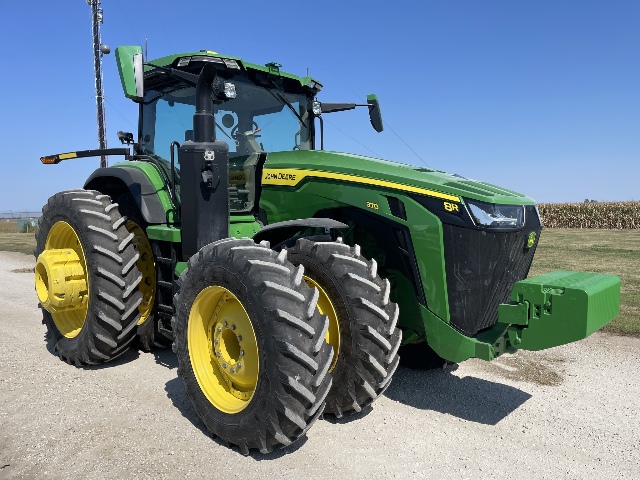  2023 John Deere 8R 370 at Heritage Tractor in Roanoke, IL