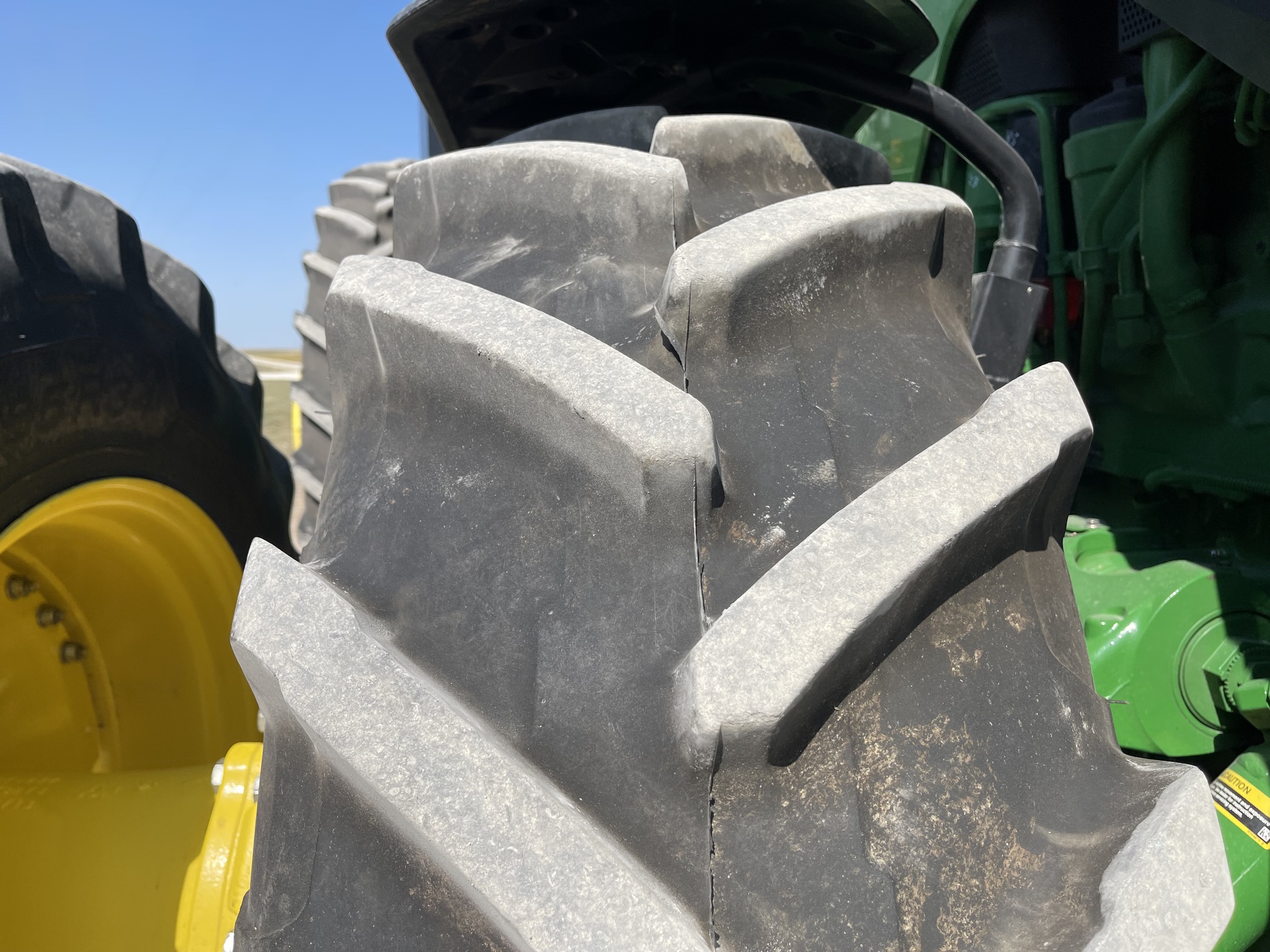  2023 John Deere 8R 370 at Heritage Tractor in Roanoke, IL