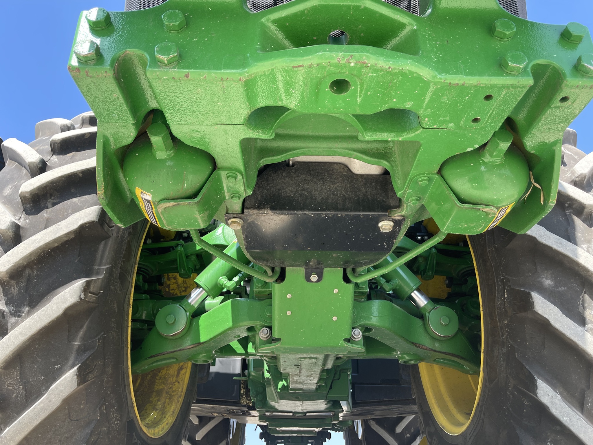  2023 John Deere 8R 370 at Heritage Tractor in Roanoke, IL
