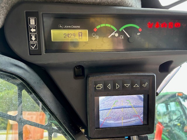 2022 John Deere 333G Image 5