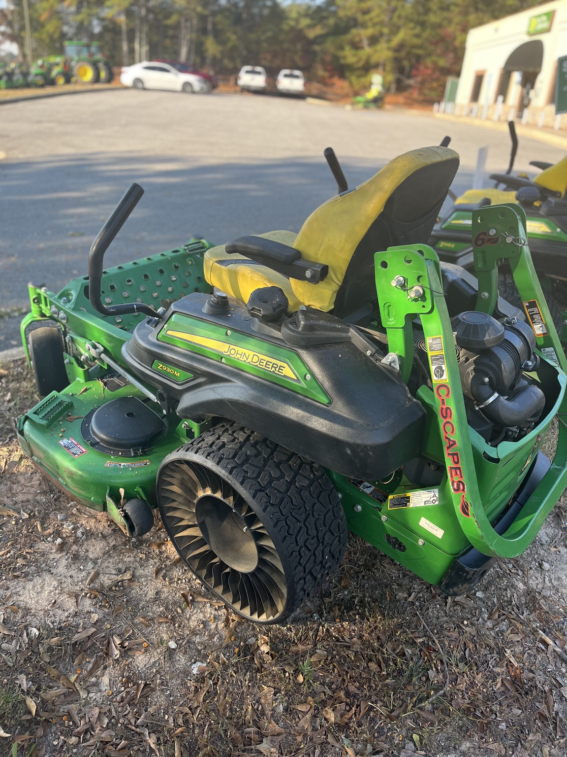 2021 John Deere Z930M Image 1