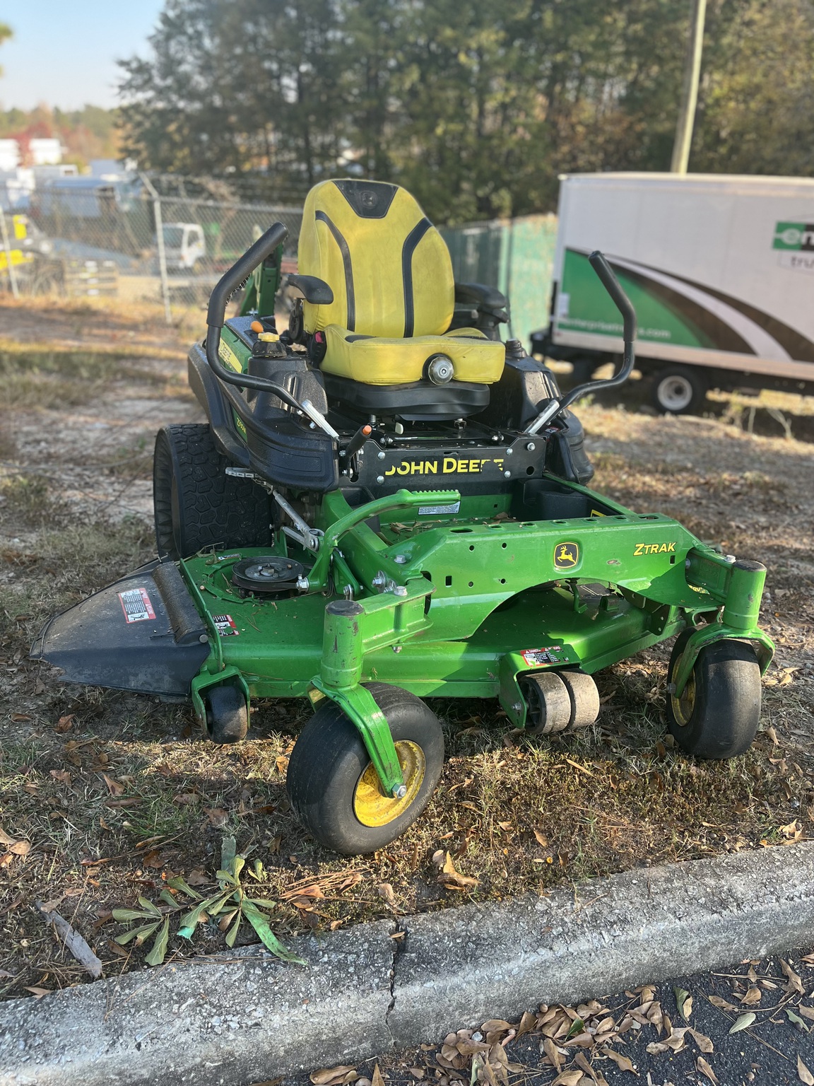 2021 John Deere Z930M Image 3